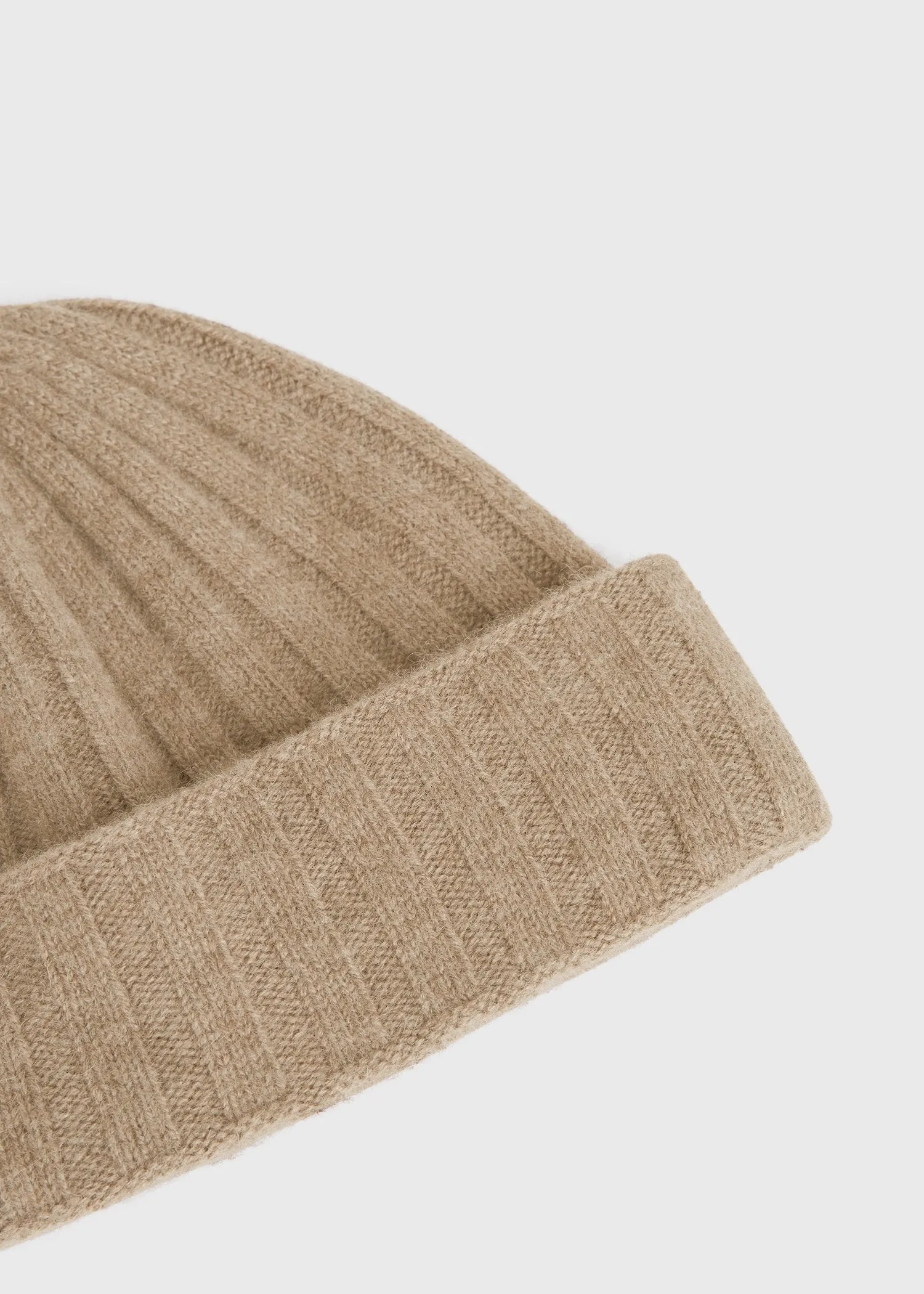 Cashmere beanie biscuit