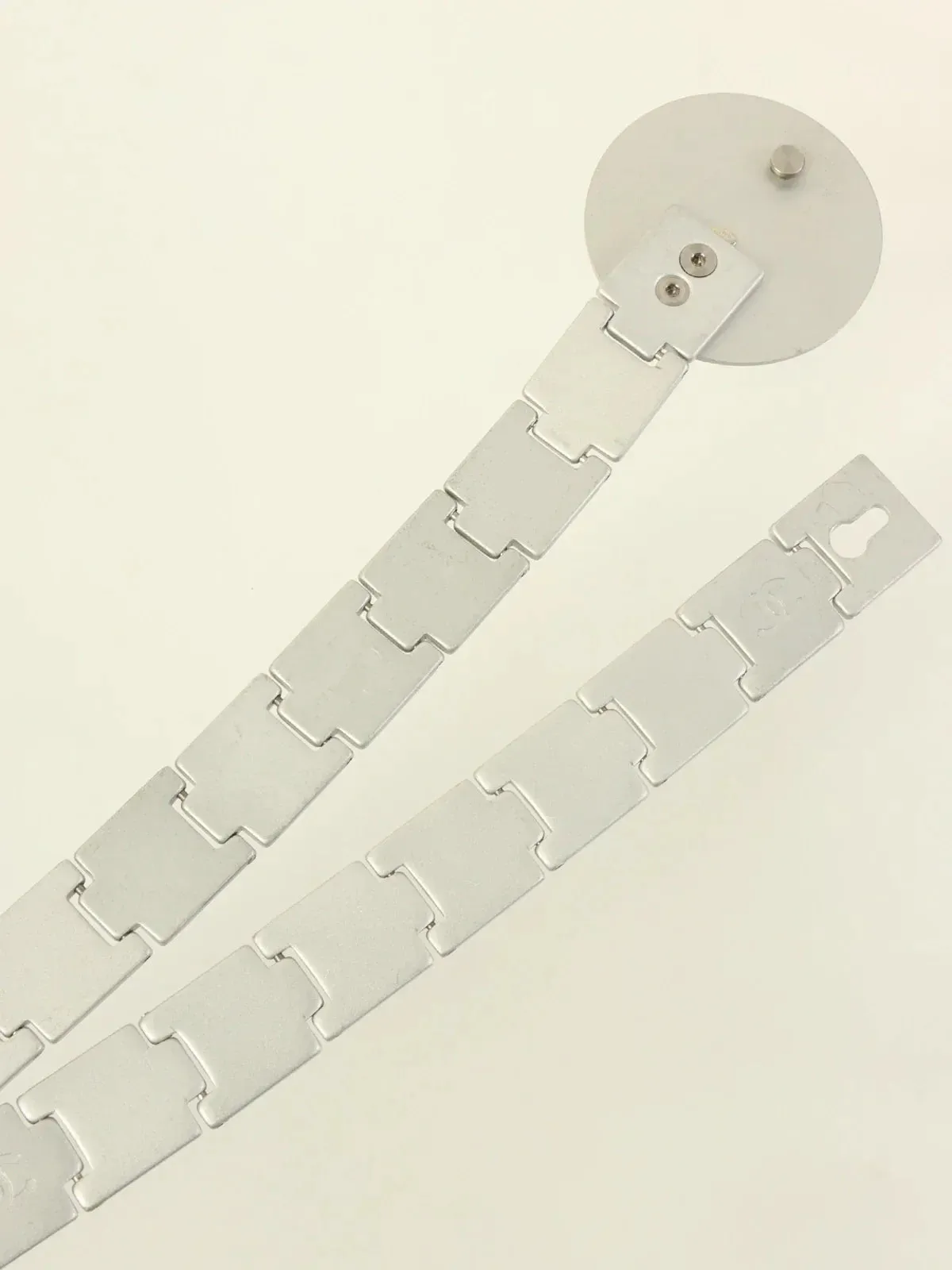 CHANEL 1999 Made Round Cc Mark Plate Belt Silver