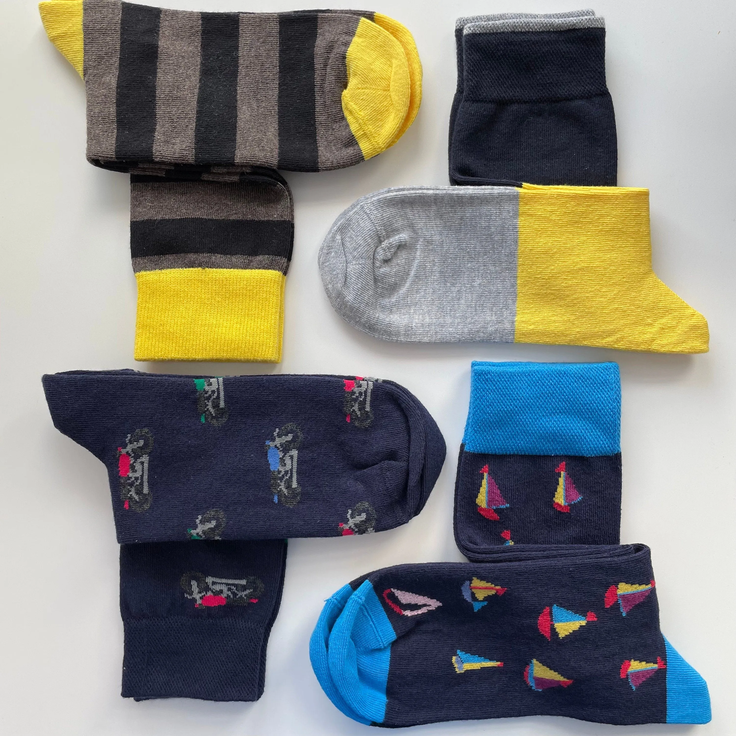 Custom Socks 4 Pair Gift for Him / Her Funny Pattern Wedding Socks , Cotton Unisex Socks Stylish Socks One Size , Groomsmen Socks Gift
