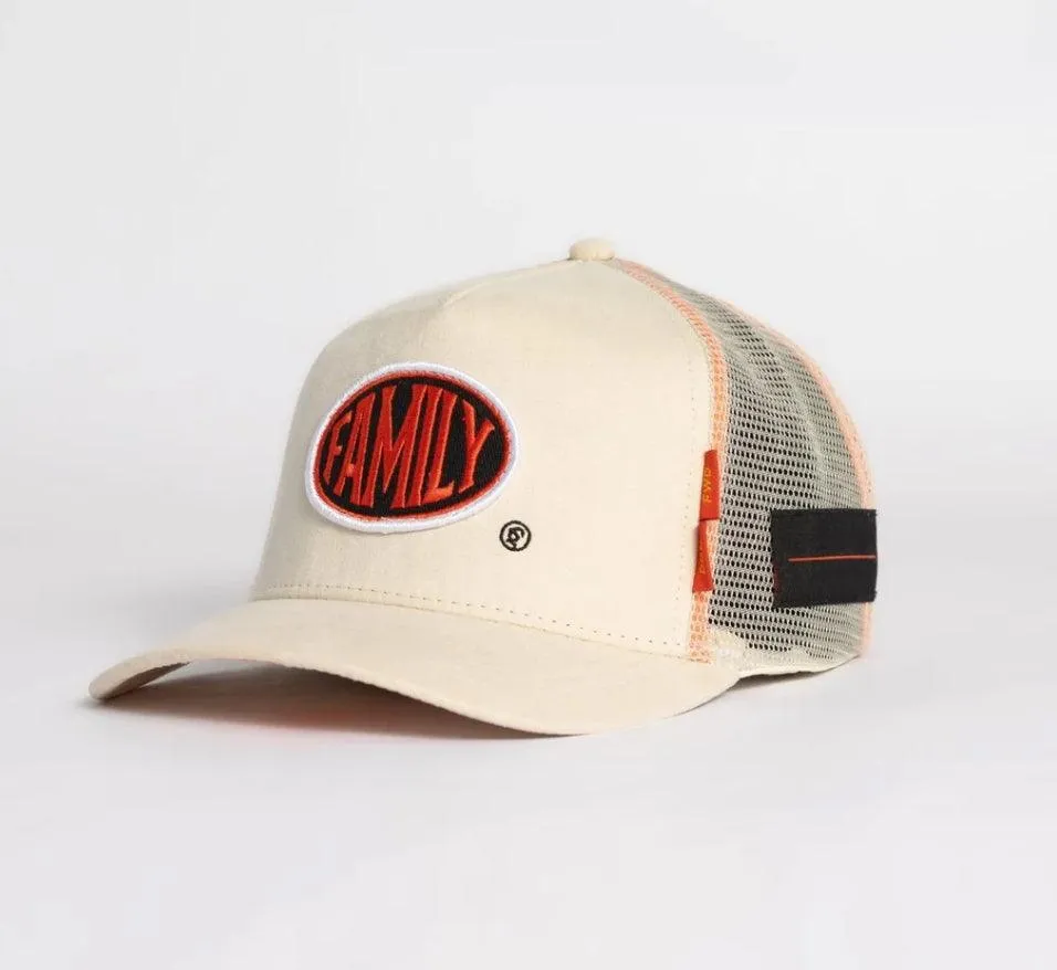 DF WTLB - Family - Cream