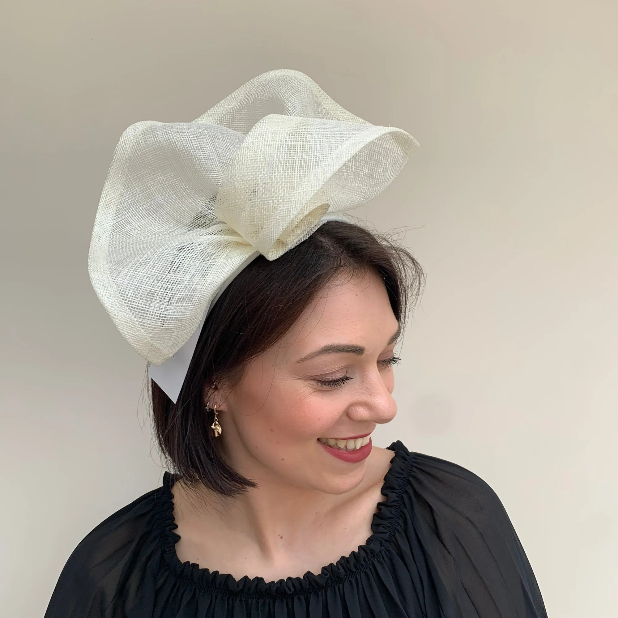 J Bees JB23/297 Fascinator in Ivory