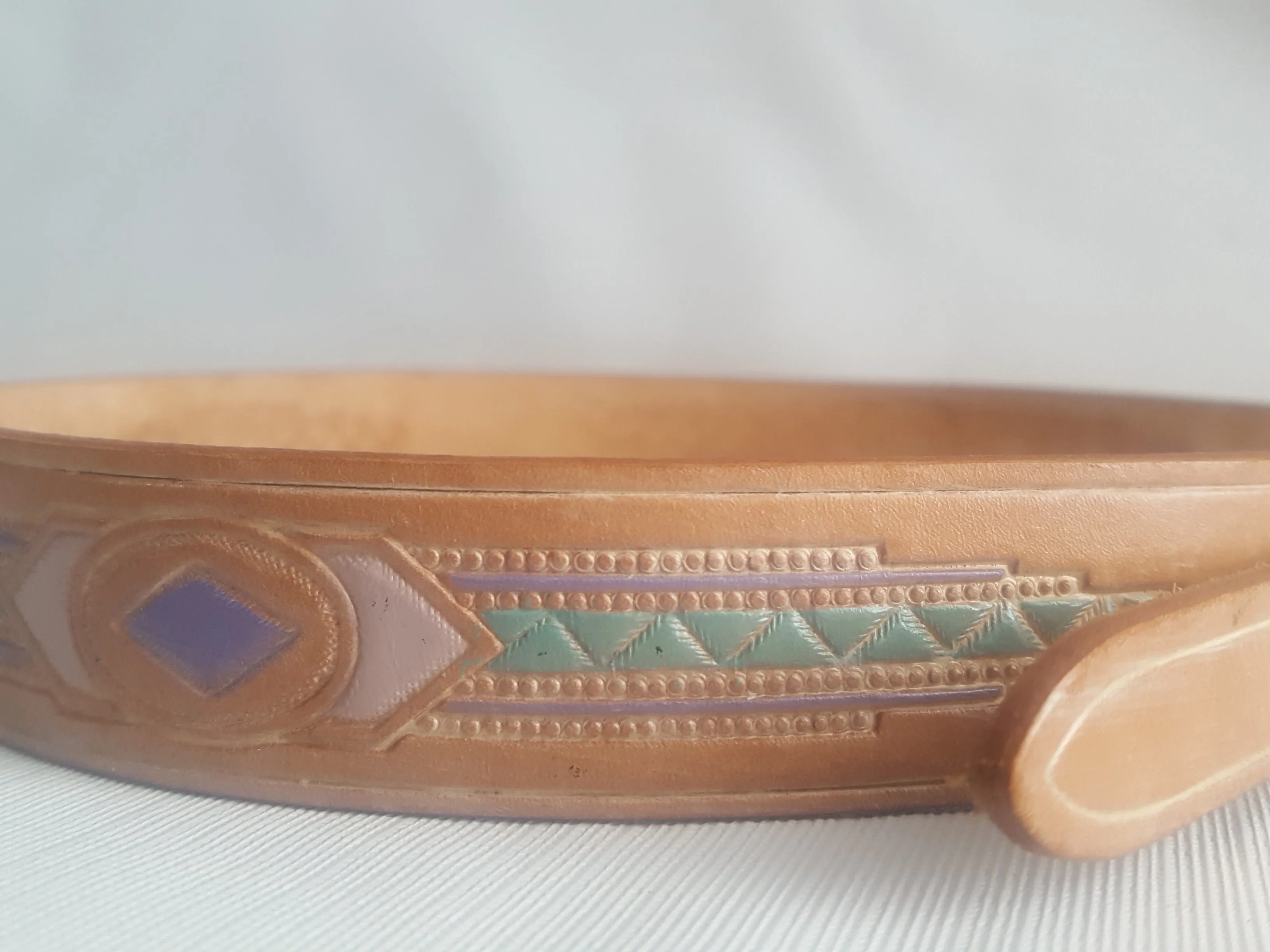 Silver Creek Tooled Leather Western Inspired Belt  sz. Small