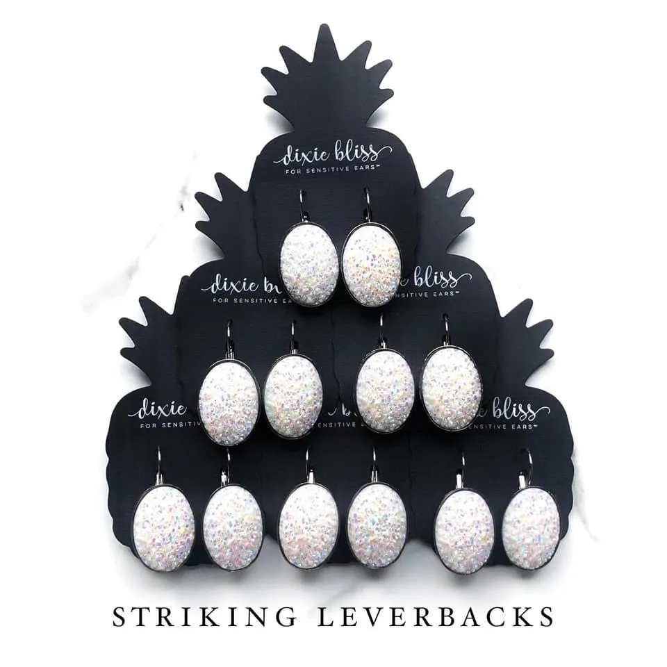 Striking Leverbacks