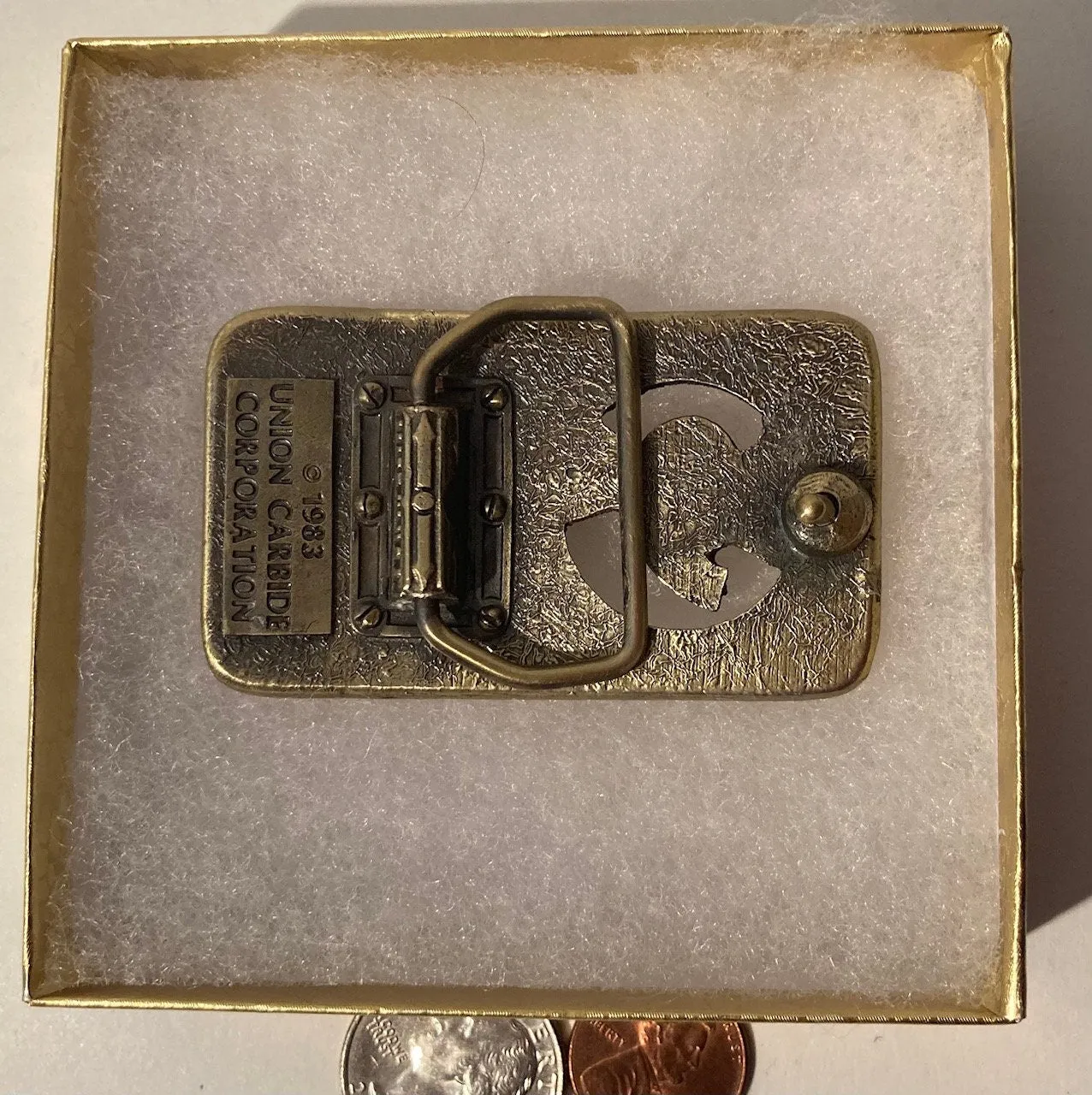 Vintage 1983 Metal Belt Buckle, Rayovac Eveready Batteries, Union Carbide, Brass, 2 3/4" x 1 1/2", Heavy Duty, Quality, Made in USA, Country