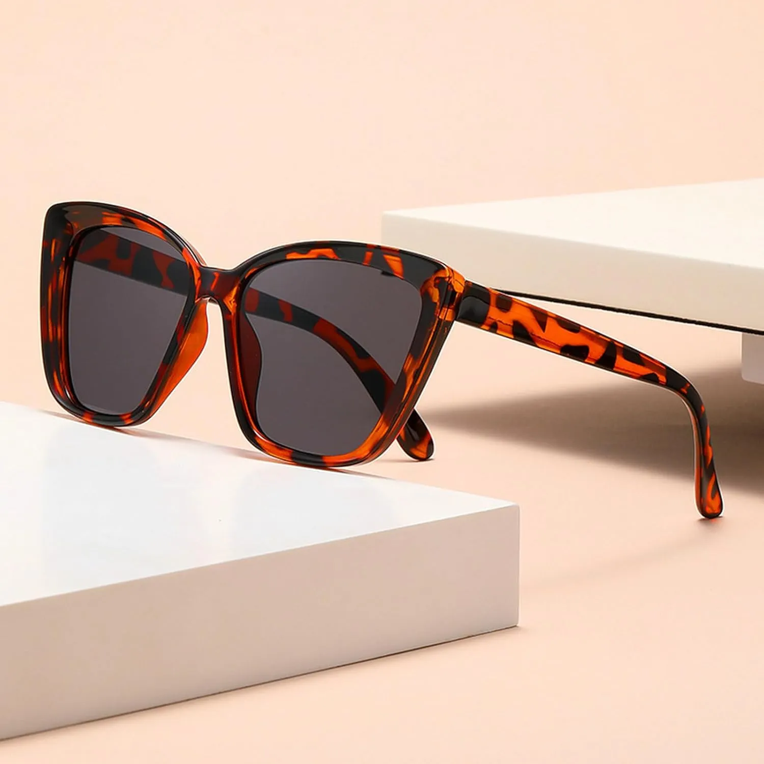 Vintage Cat Eye Sunglasses Women Square Small Frame Sun Glasses Female Retro Shades Fashion Ladies Leopard Sunglasses