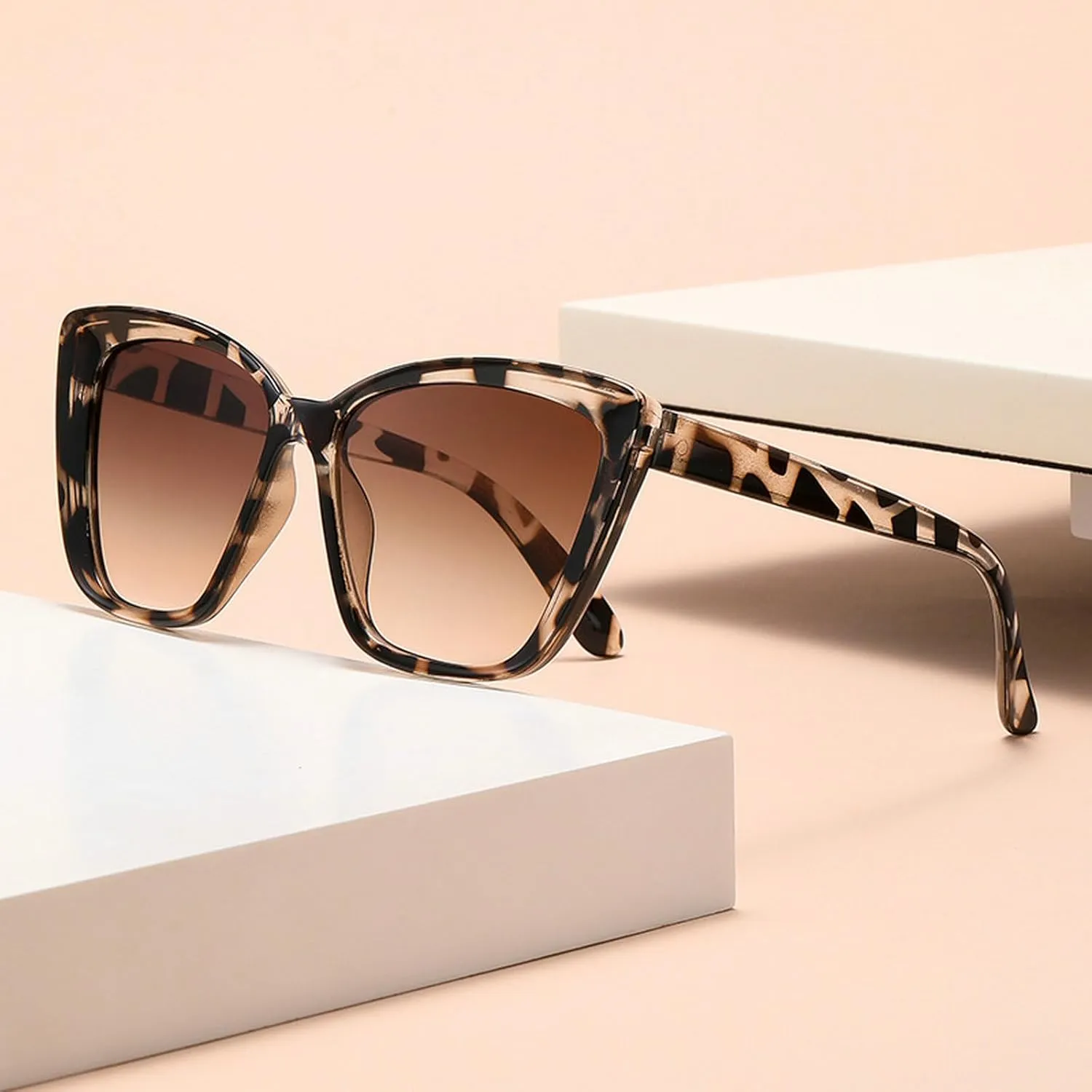 Vintage Cat Eye Sunglasses Women Square Small Frame Sun Glasses Female Retro Shades Fashion Ladies Leopard Sunglasses